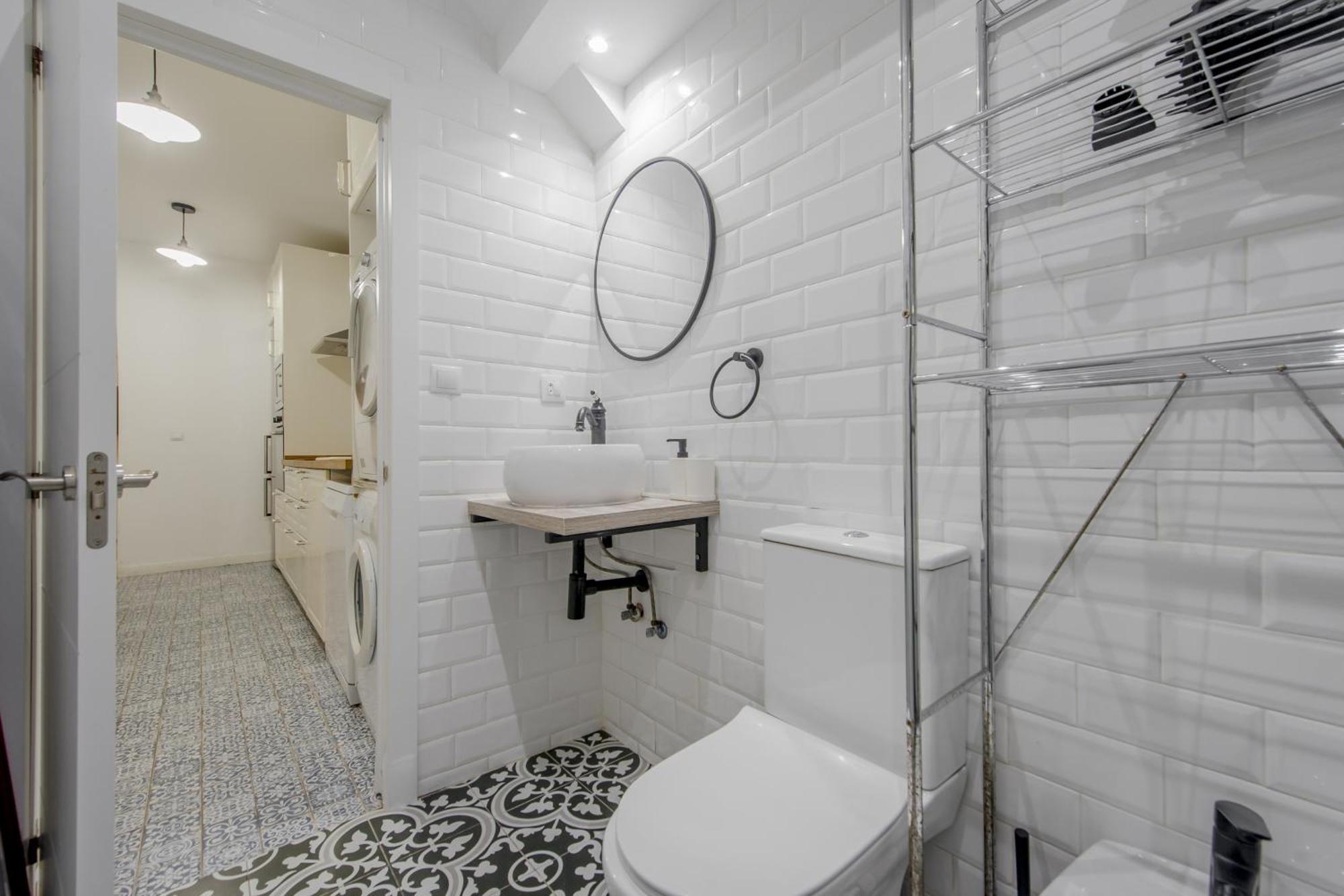 C-Cabeza Cool Apt Para 7 Al Lado De Tirso De Molina E1 Madrid Esterno foto